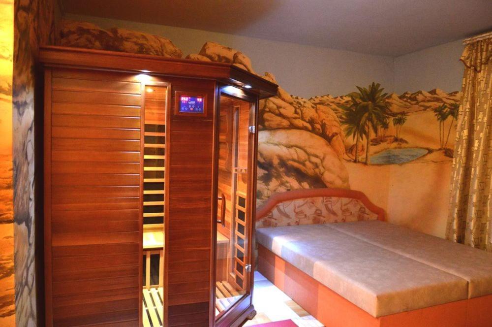 Villa Wellness Club Zlatý lev à Puclice Extérieur photo