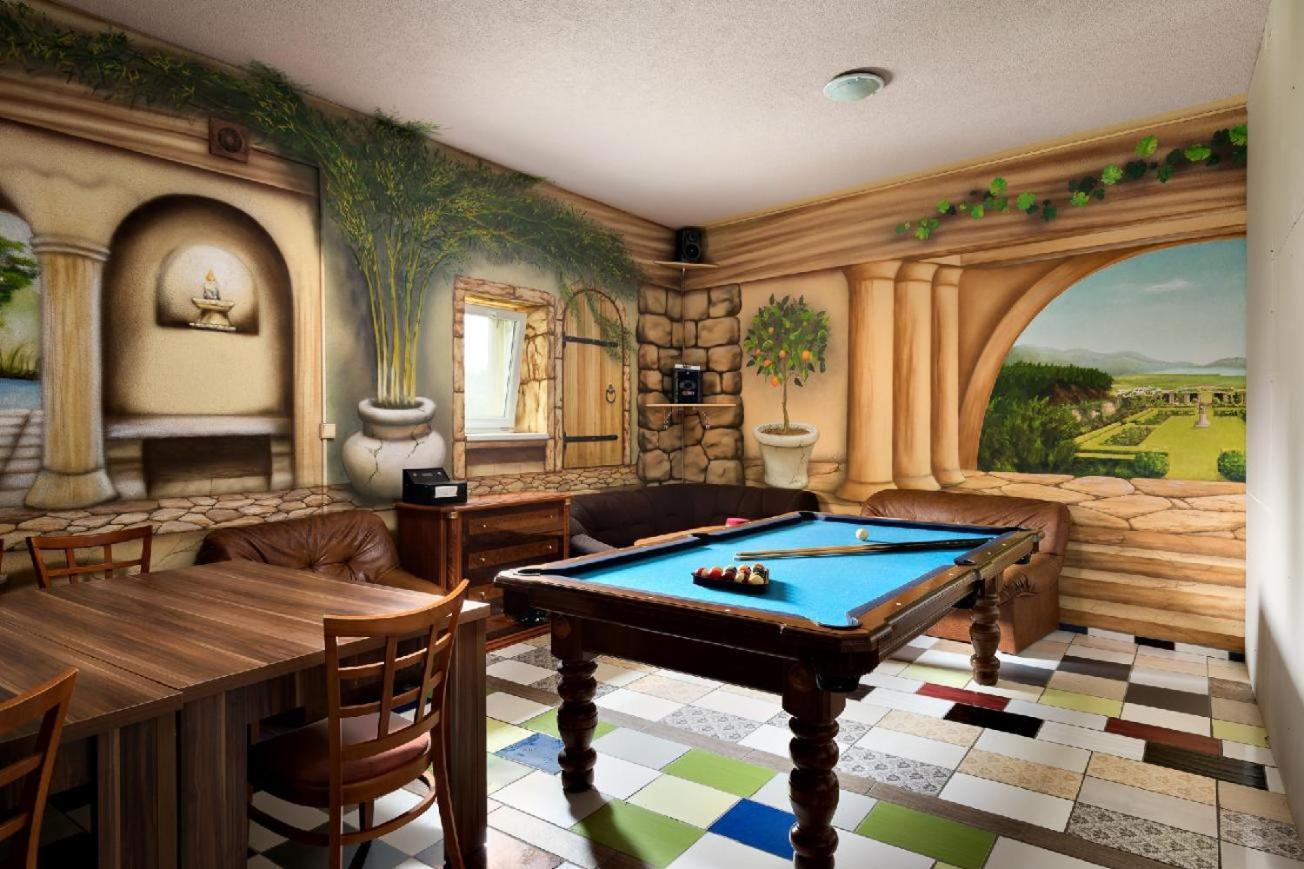 Villa Wellness Club Zlatý lev à Puclice Extérieur photo