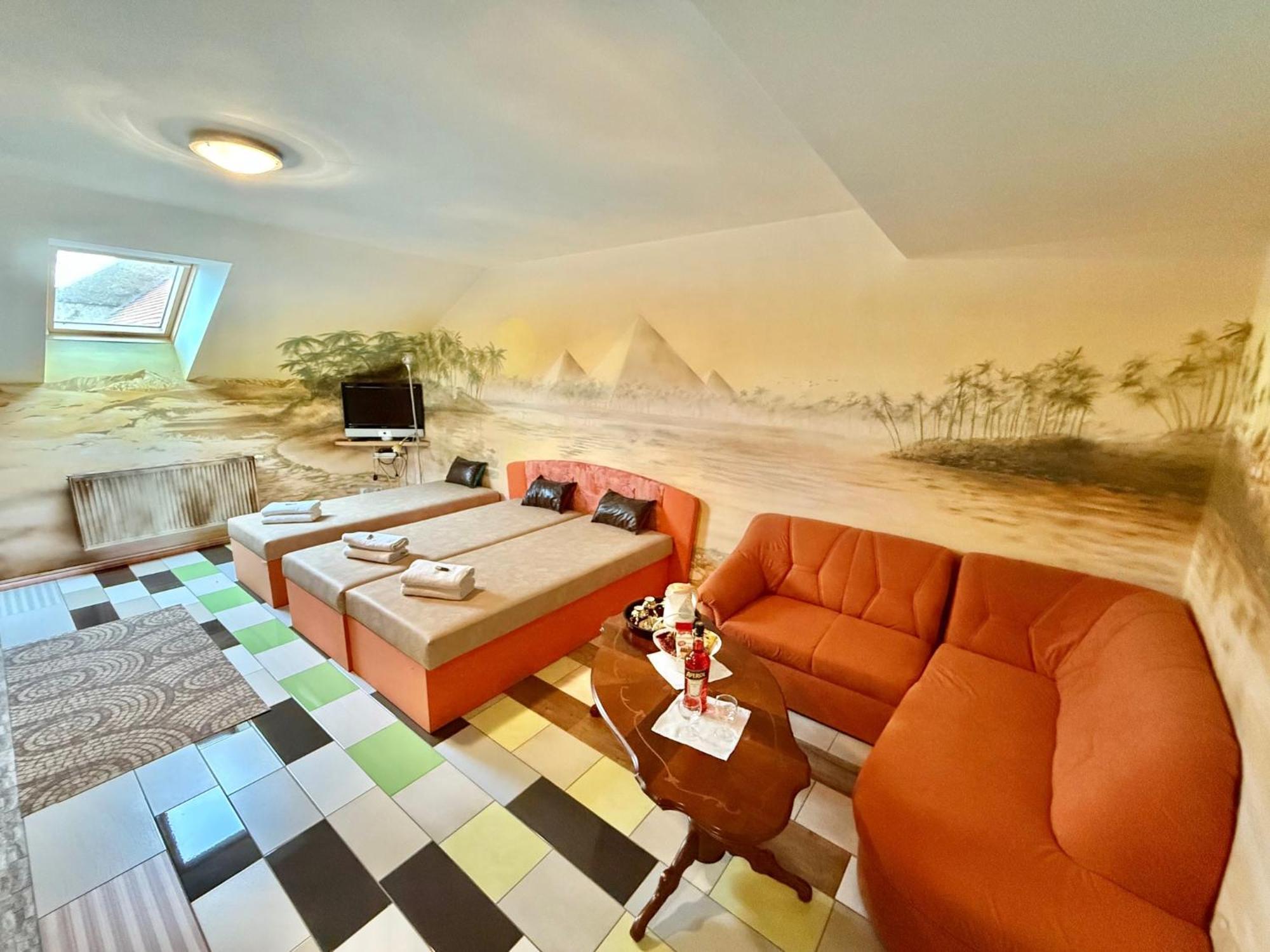 Villa Wellness Club Zlatý lev à Puclice Extérieur photo