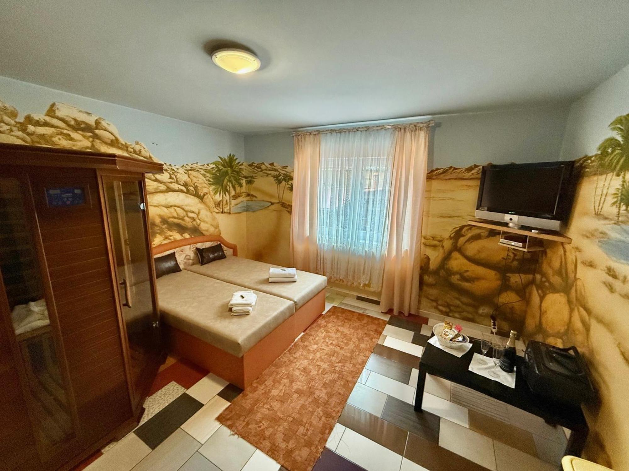 Villa Wellness Club Zlatý lev à Puclice Extérieur photo